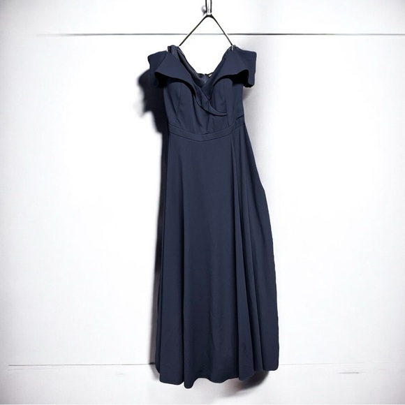 🌻NEW w/tags XSCAPE Navy Crepe Sweetheart Neck Evening Dress Gown Size 22W - Picture 3 of 10